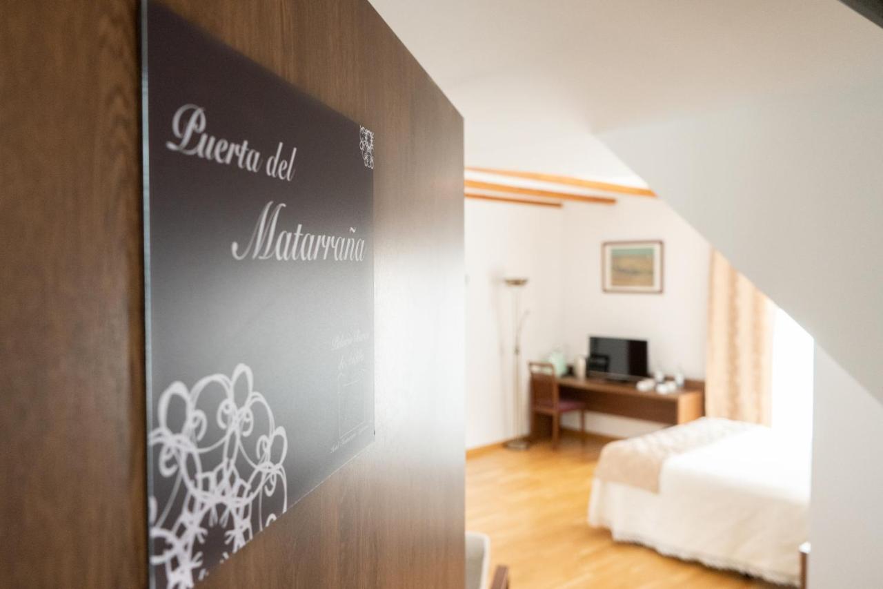 Hotel Baron Andilla Valdealgorfa Exteriör bild